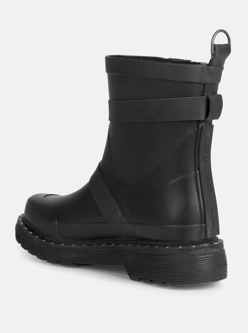 ILSE JACOBSEN - Short Buckle Gumboot - Black - DiSTiNCT