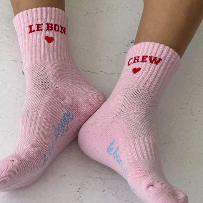 LE BON SHOPPE - Embroidered Crew - Strawberry Milk