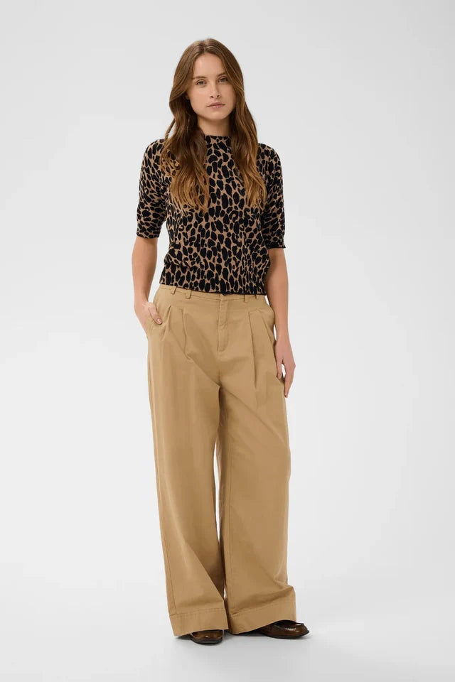 SAINT TROPEZ - Paloma Pullover - Tigers Eye Spotty Leopard