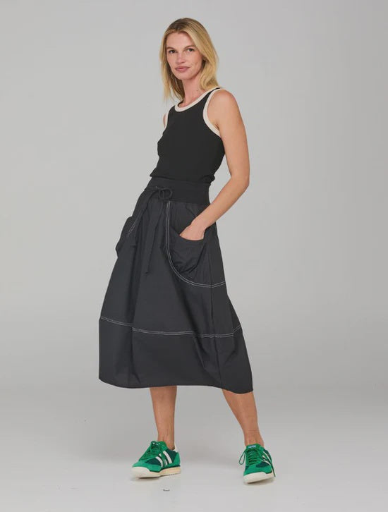 BOOM SHANKAR - Hatsu Guru Skirt - Black/White Stitching