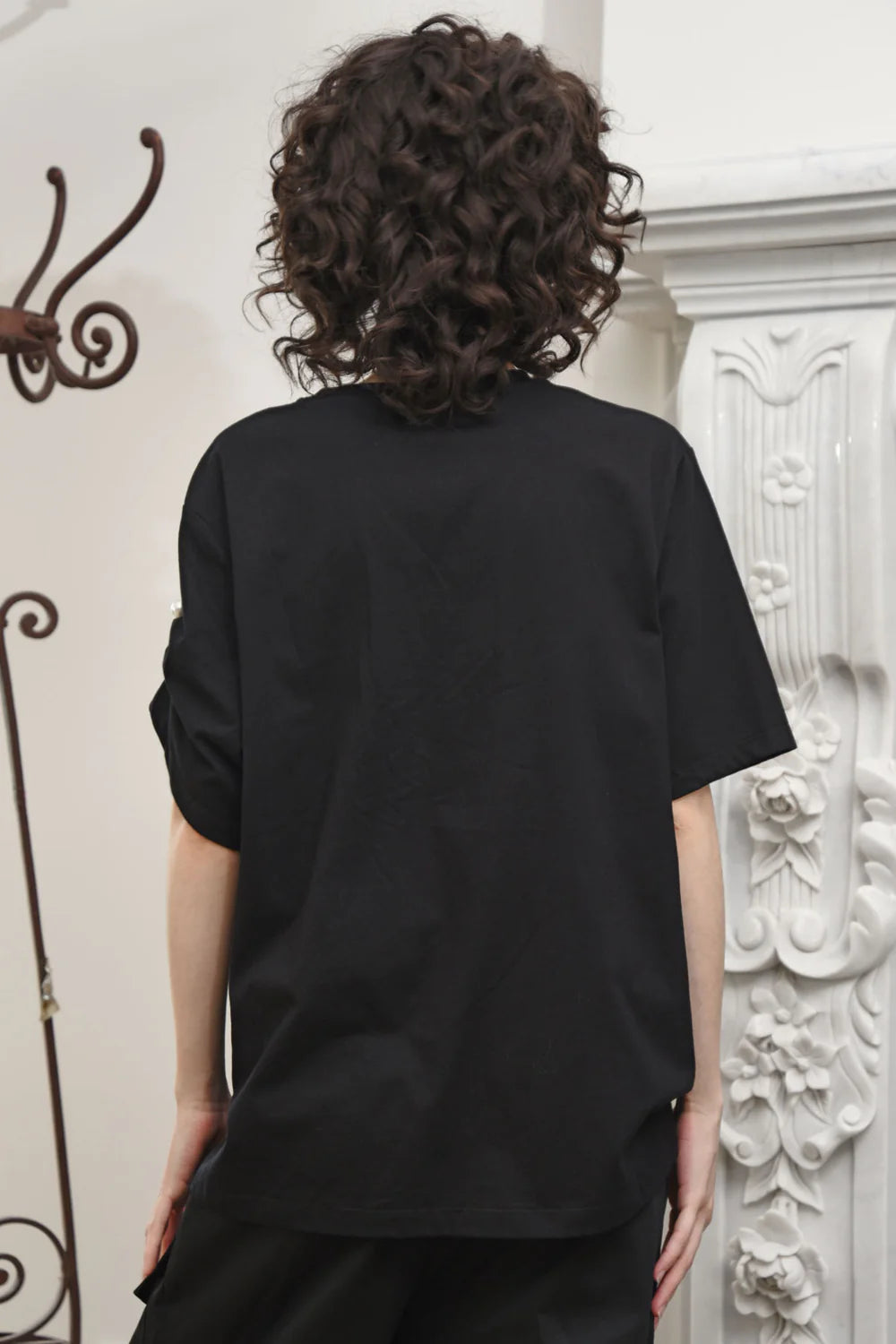CURATE - Pearl Perfection Tee - Black