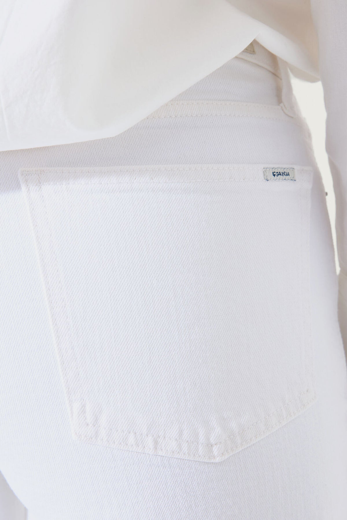 GARCIA - Chyla Barrel Fit - White