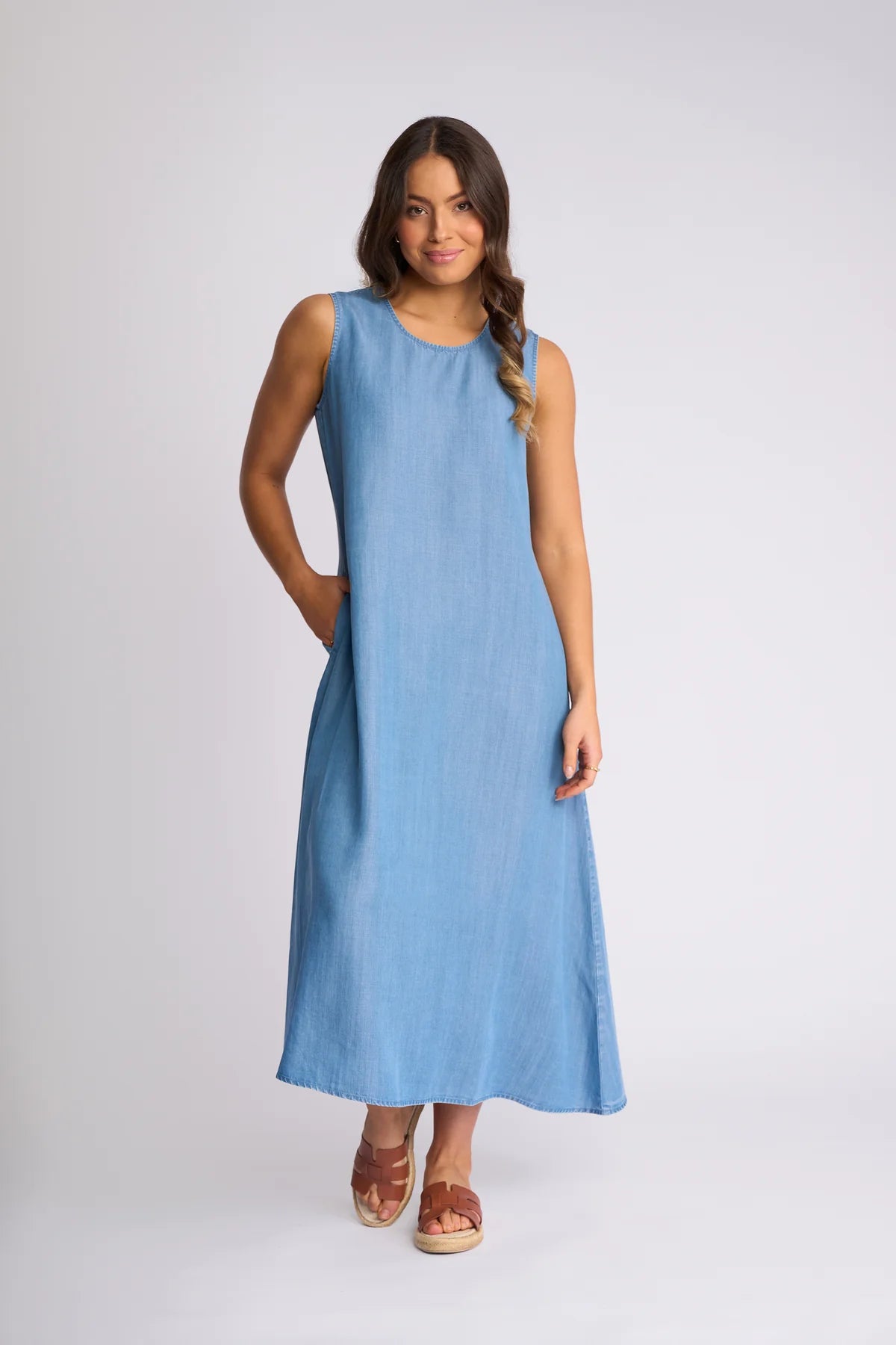 KNEWE - Sky Dress - Light Wash