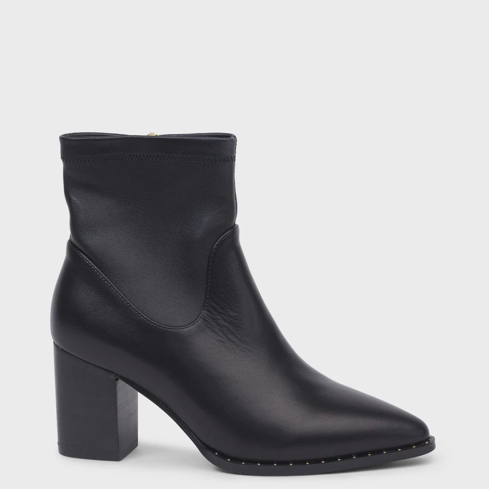 KATHRYN WILSON - Gabby Boot - Black Calf