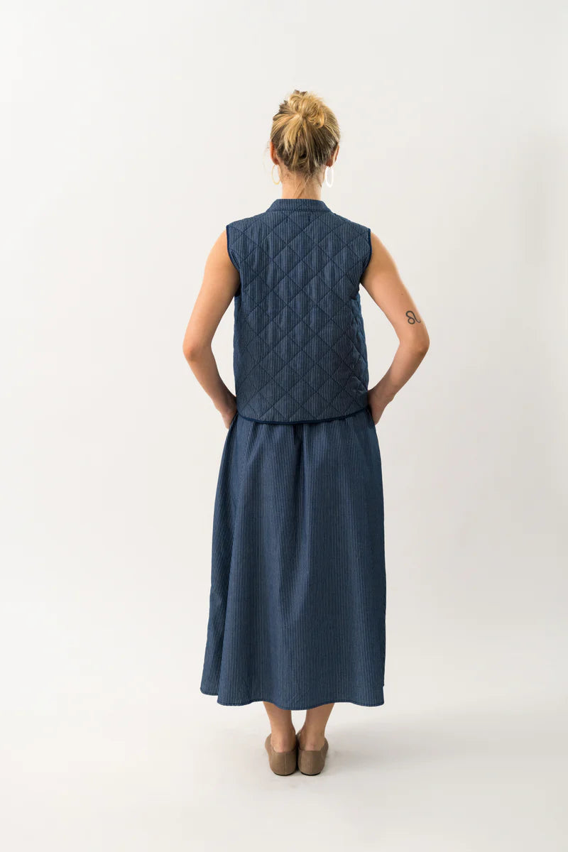 LOLLYS LAUNDRY - Cairo Quilted Vest - Dark Blue