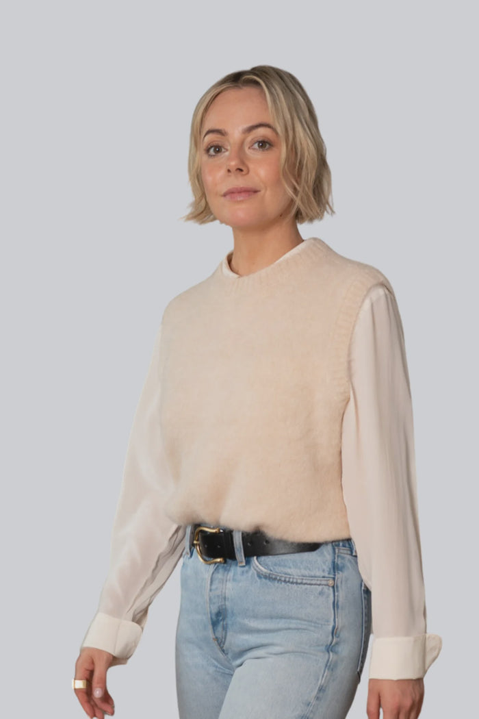 MAXTED - Brushed Crew Vest - Pale Oat