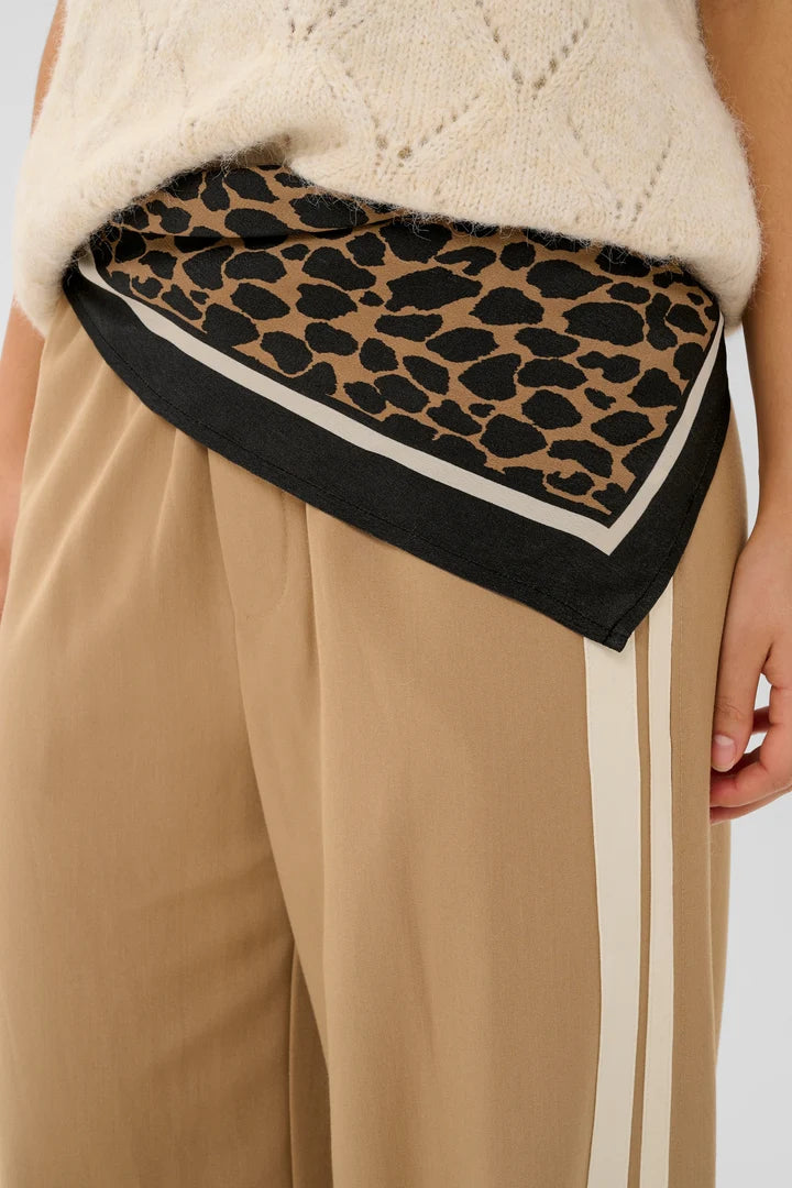 SAINT TROPEZ - Priscilla Scarf - Tigers Eye Spotty Leopard