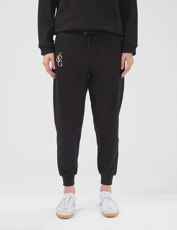 STELLA + GEMMA - Avenue Pant Black S+G Logo