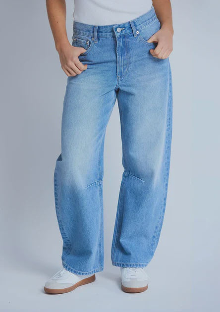 STELLA + GEMMA - Carson Barrel Jean Mid Blue