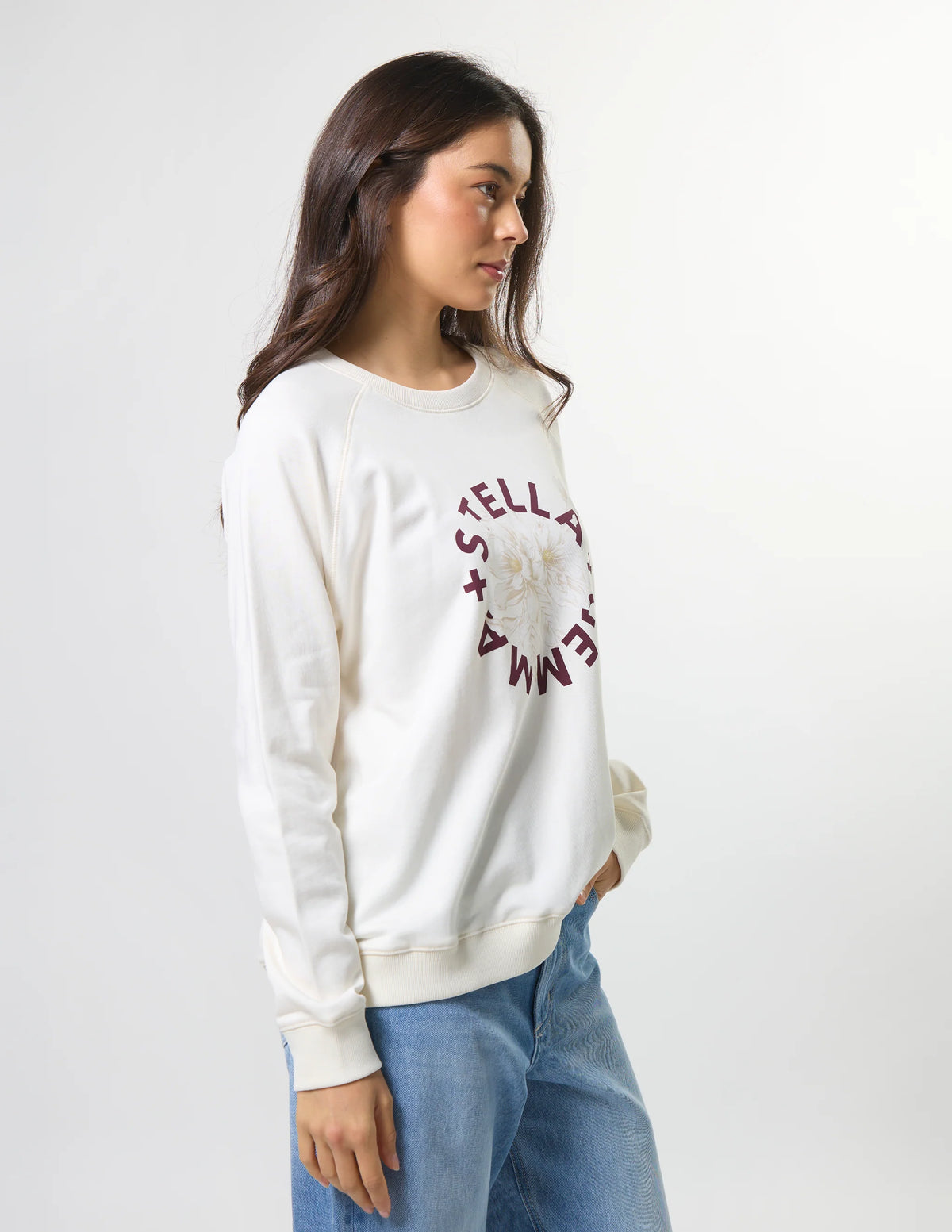 STELLA + GEMMA - Classic Sweater Cream Burgandy