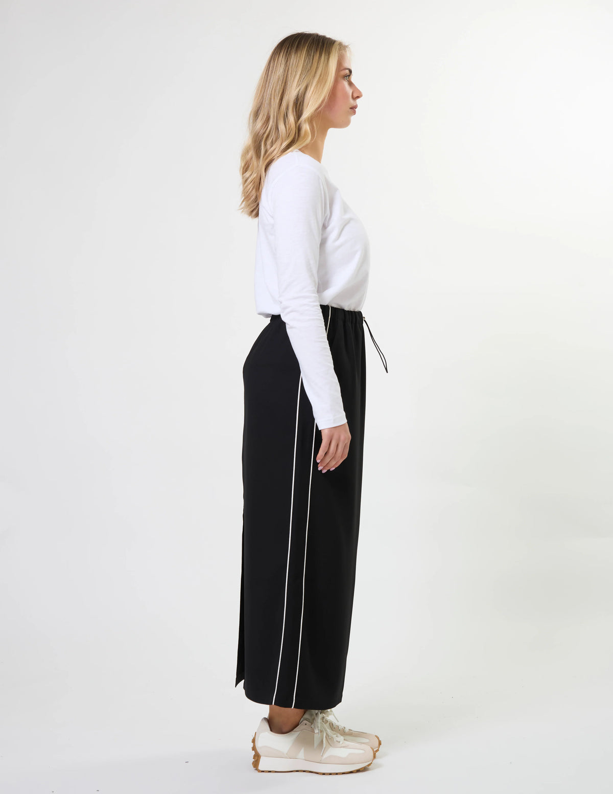 STELLA + GEMMA - Park Skirt - Black