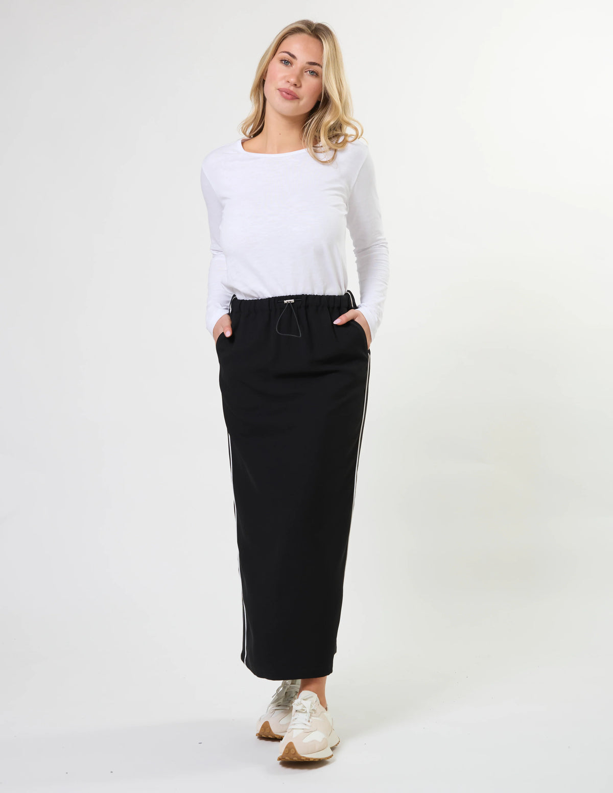 STELLA + GEMMA - Park Skirt - Black