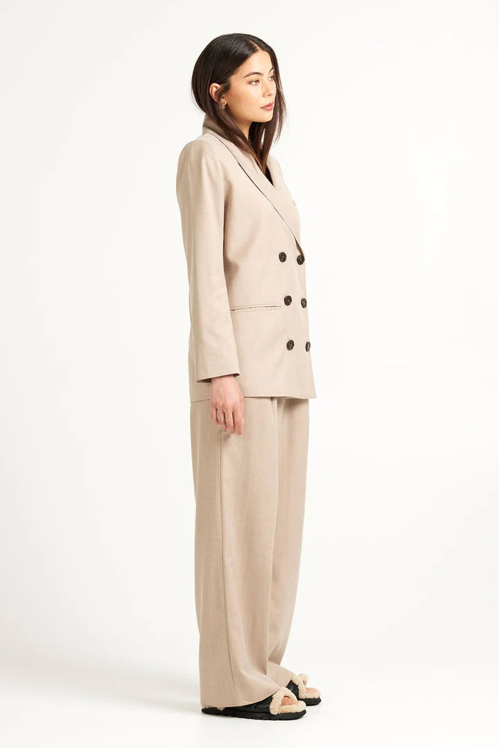 TUESDAY - Dove Blazer - Sand