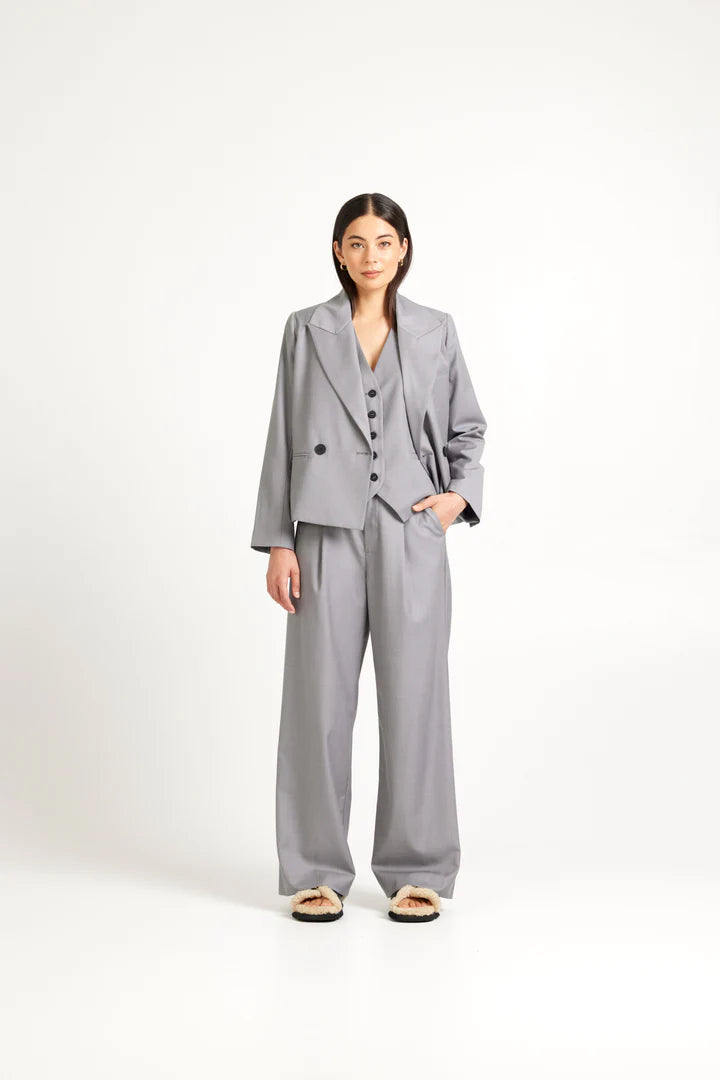 TUESDAY - Crop Blazer - Silver