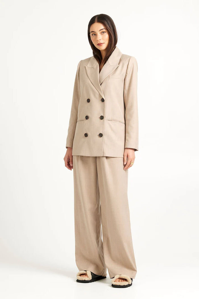 TUESDAY - Dove Blazer - Sand