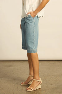 ZOE KRATZMANN - Compass Short - Light Wash Denim